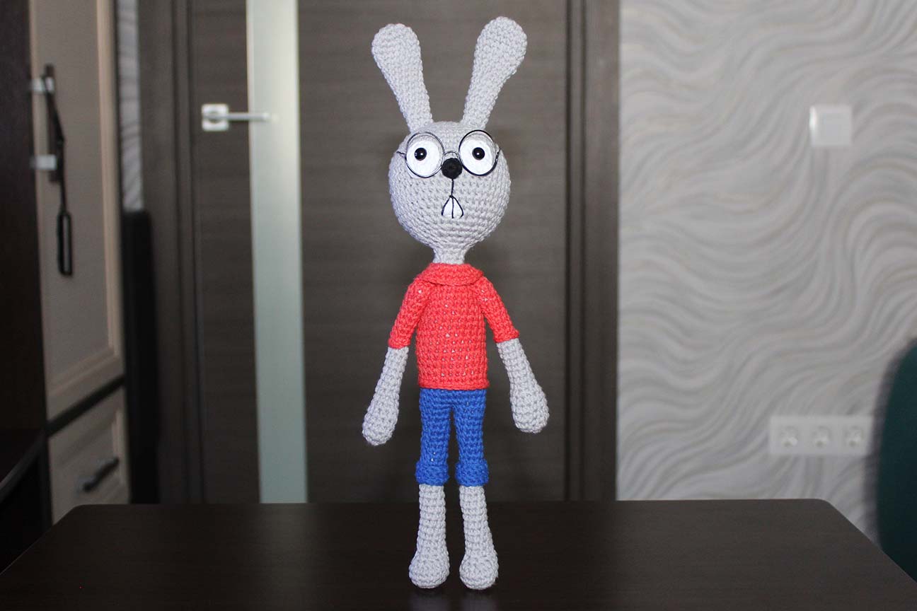 Игрушка кролик из мультфильма Винни-пух